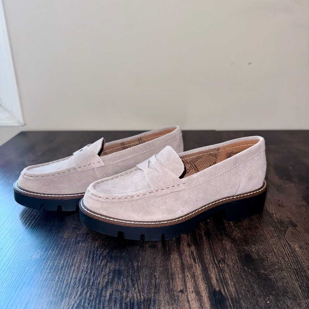 White Mountain Gunner Suede Grey Neutral Toned Loafers